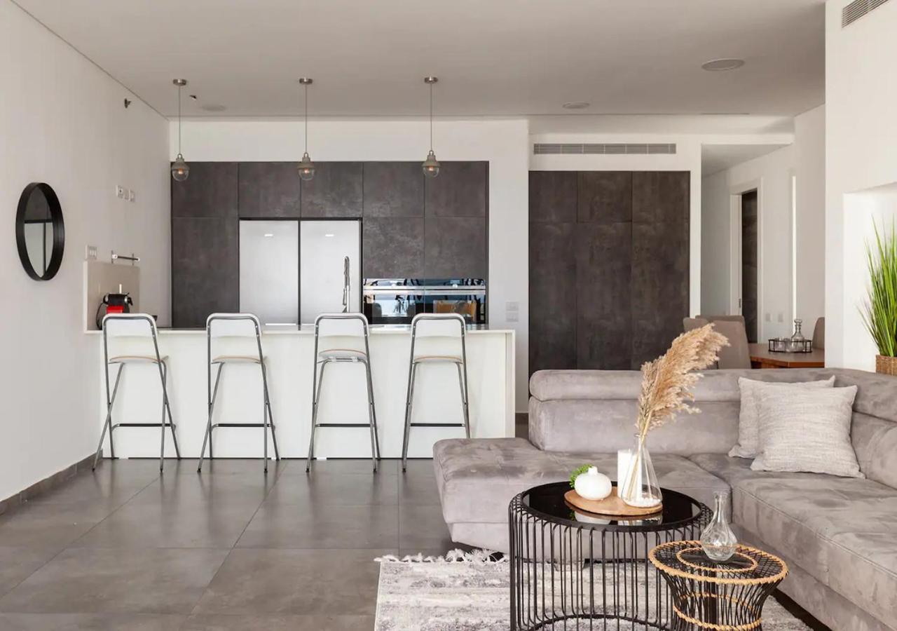 Oַ&O Group- Luxury Penthouse Jacuzzi Sea 36 Floor Apartment Bat Yam Luaran gambar